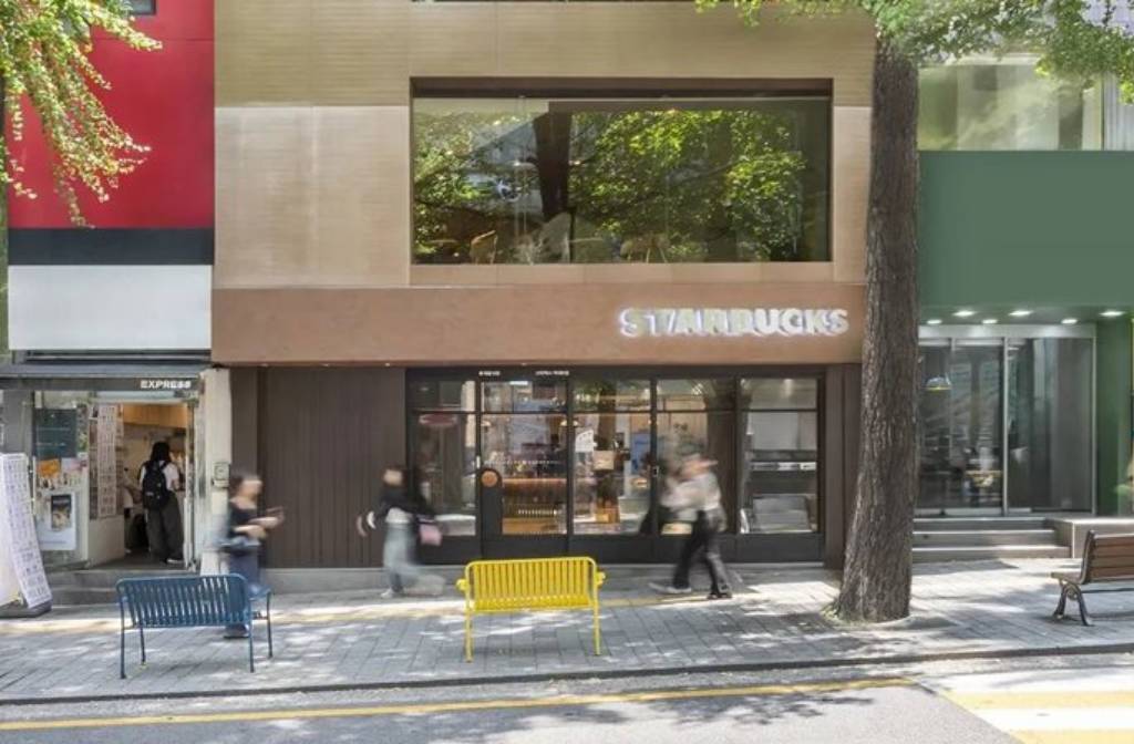 Starbucks Korea trials discount-based subscription for loyalty members