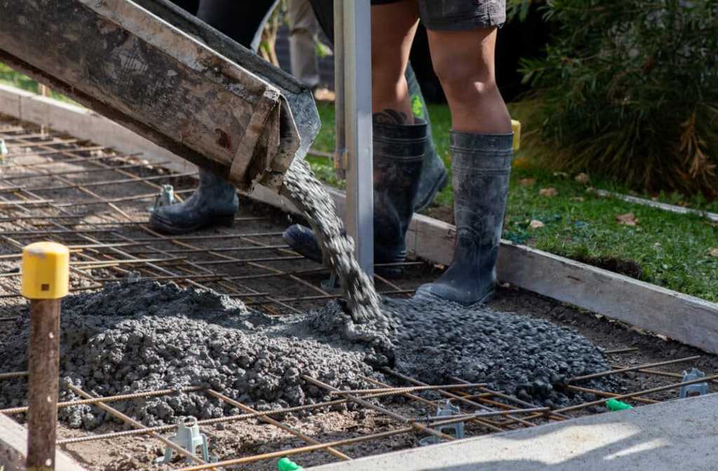 Coffee concrete rolled out in Pakenham Roads Upgrade