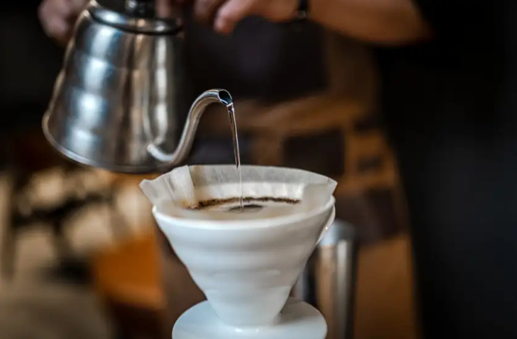 How to make great coffee with fewer beans, according to science