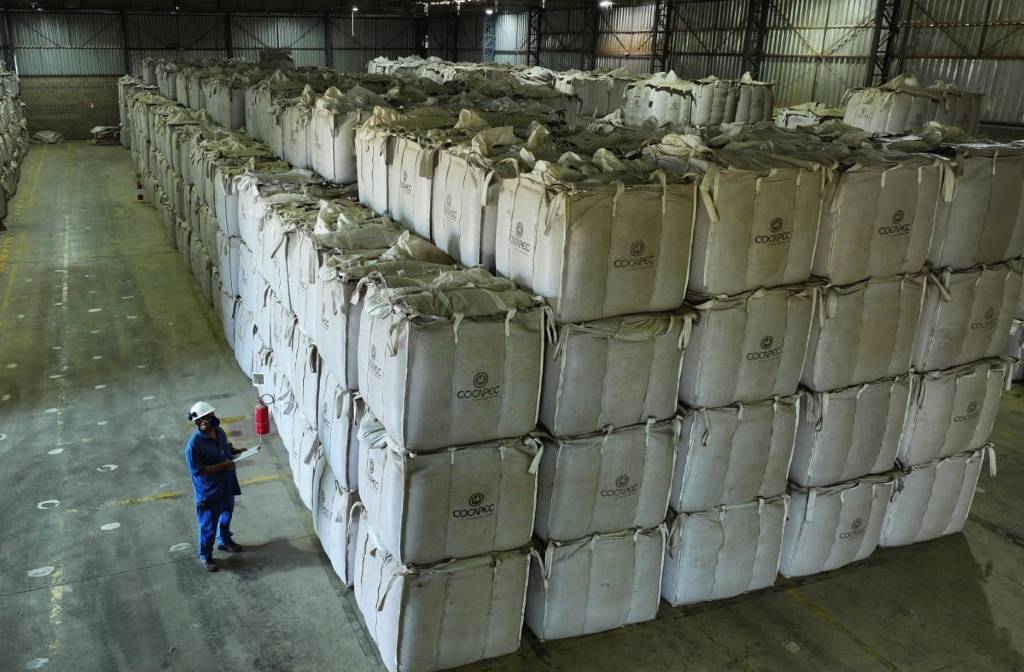China opens door to Brazilian coffee as US slaps on new tariff