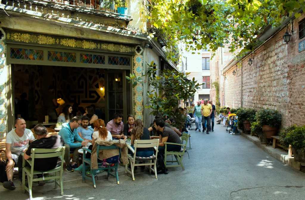 12 Best Cafés and Coffee Shops in Istanbul